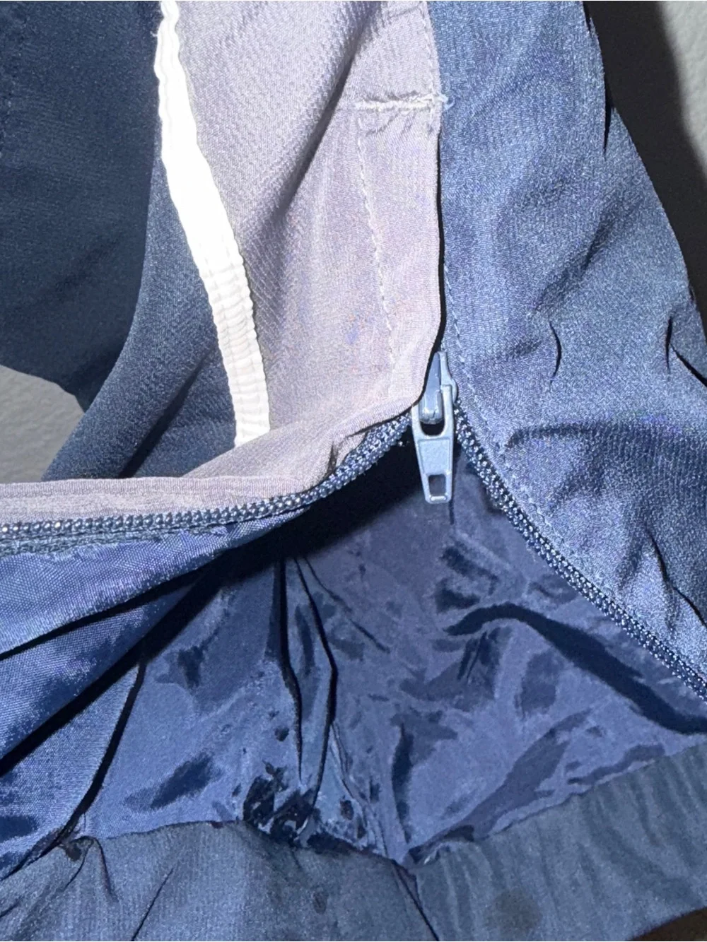 Vintage Reebok Navy Blue Lined Track Pants Windbreaker Pants Size L